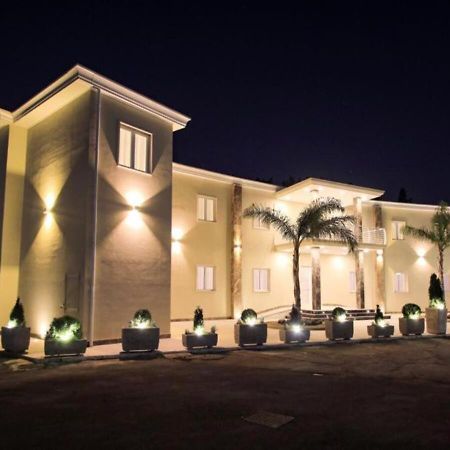 Hotel Holiday Foggia Zewnętrze zdjęcie