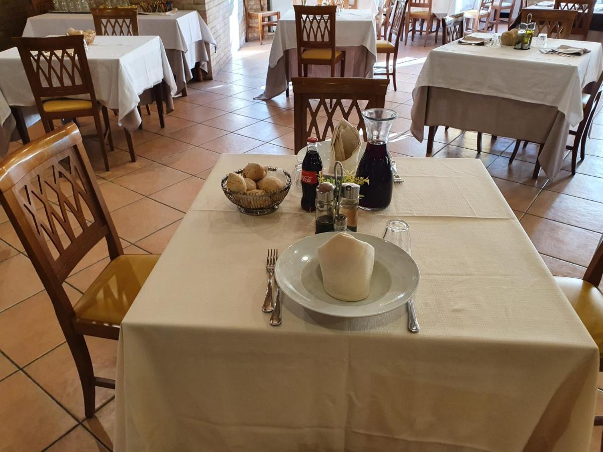 Hotel Holiday Foggia Zewnętrze zdjęcie