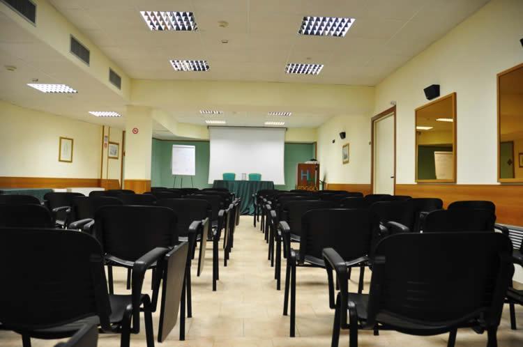 Hotel Holiday Foggia Zewnętrze zdjęcie